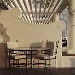 Marina - Preferred & Hotel Capri
