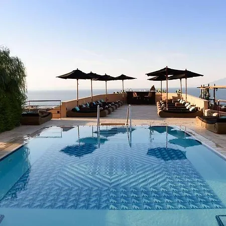 Marina - Preferred & Hotel Capri