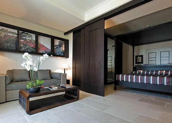 Marina - Preferred & 5* Capri