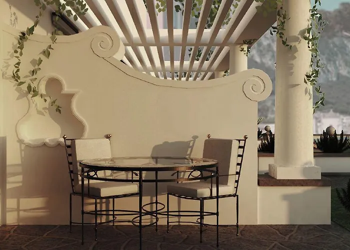 Marina - Preferred & Hotel Capri