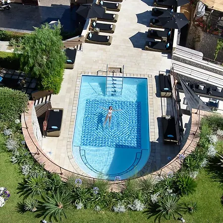 Marina Hotel 5*