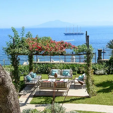 Marina Hotel 5*
