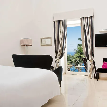 Marina מלון קאפרי